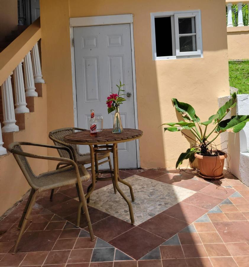 Apartment Sunbreeze - A Spacious, Homely